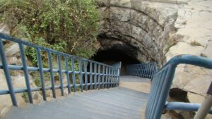 Entrance to Belum caves