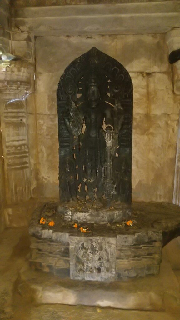 Chennakeshava idol inside Rameshwara temple
